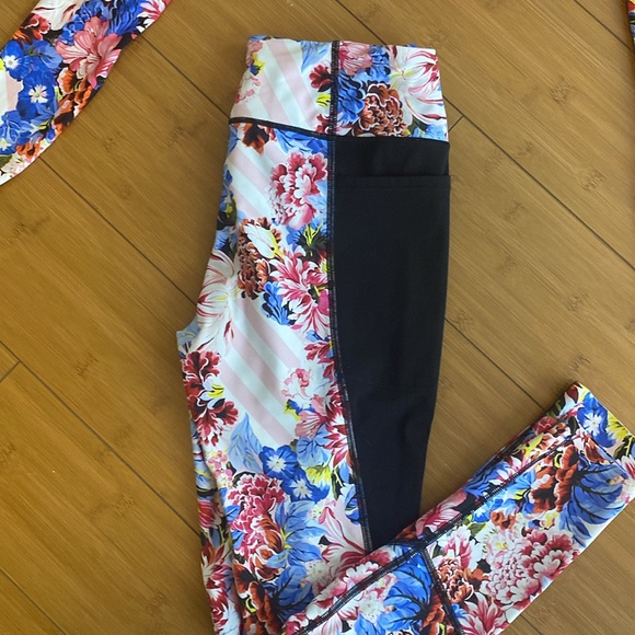 Mary Katrantzou x Victoria’s Secret - Picture 3 of 5